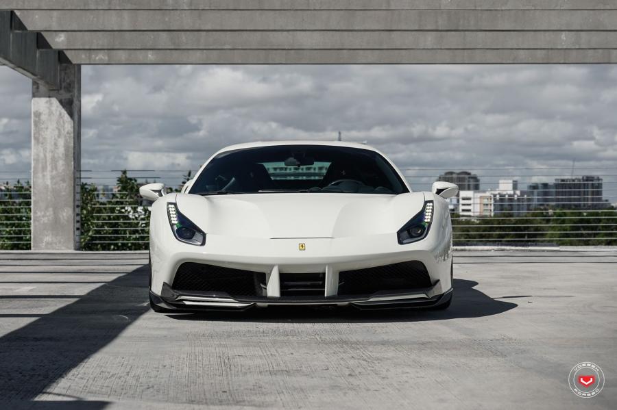  Ferrari 488 GTB on Vossen Wheels (S21-01) 2019 года  (фото 9 из 52)